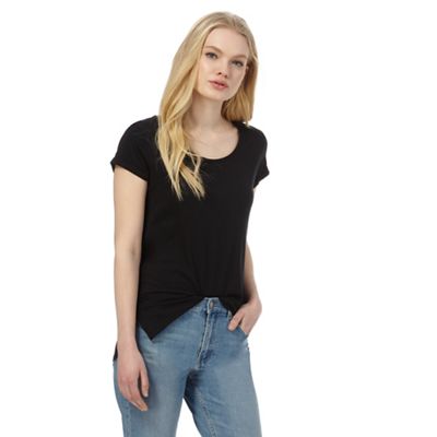 Black relaxed t-shirt